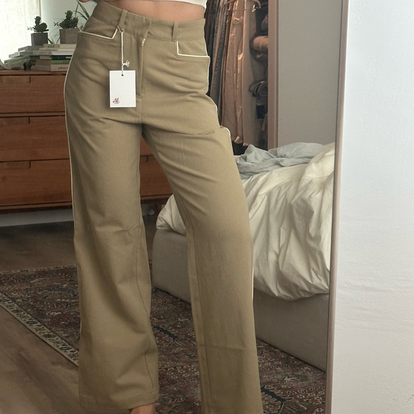 NWT Cherry LA Khaki Wide-Leg Pants with White Trim